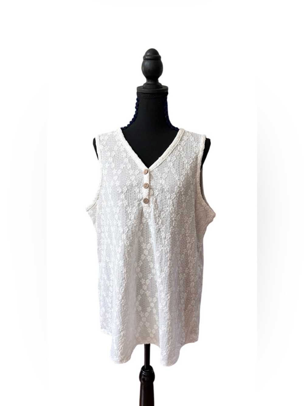 Tint & Shadow White Lace Henley Sleeveless Tank with Button Placket
